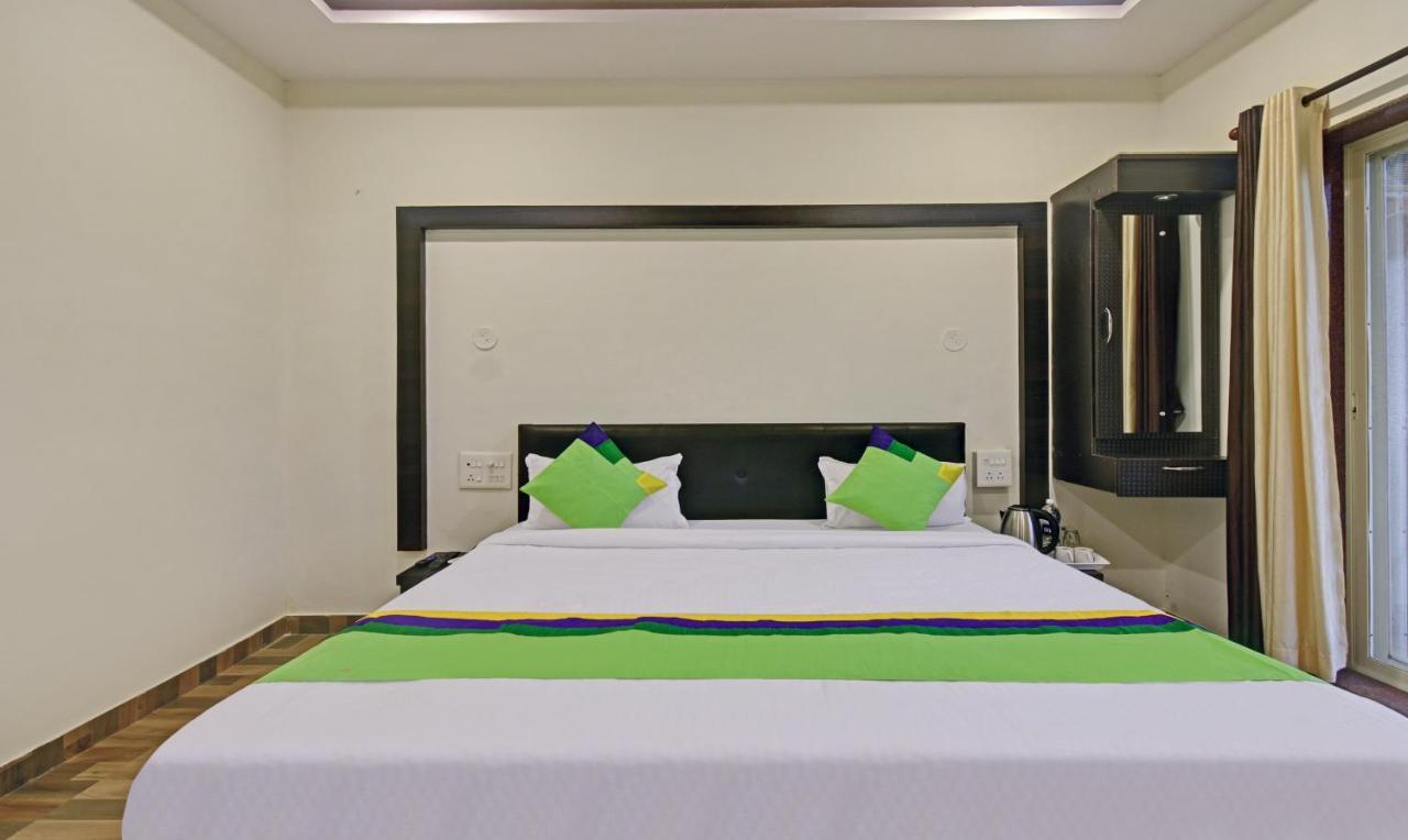 Treebo Paradise Inn With Mountain View มหาบาเลชวาร์ ภายนอก รูปภาพ