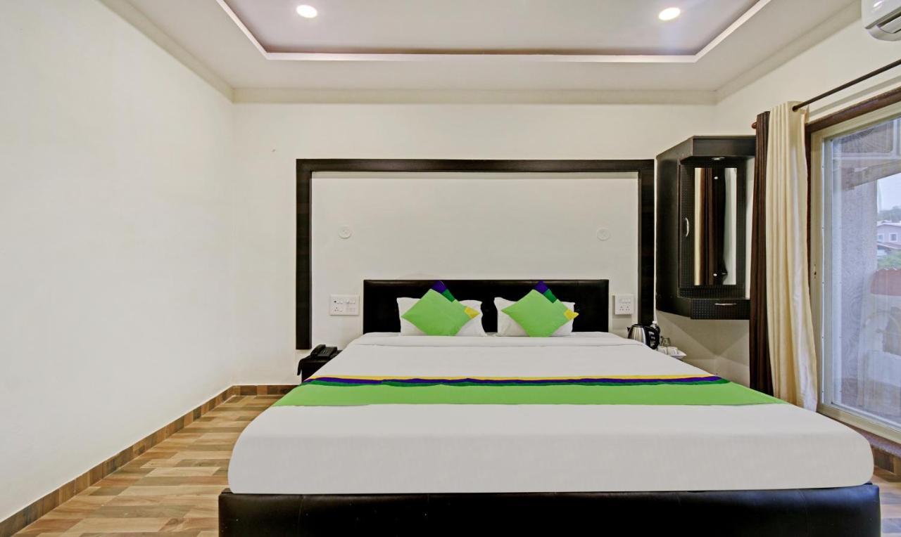 Treebo Paradise Inn With Mountain View มหาบาเลชวาร์ ภายนอก รูปภาพ